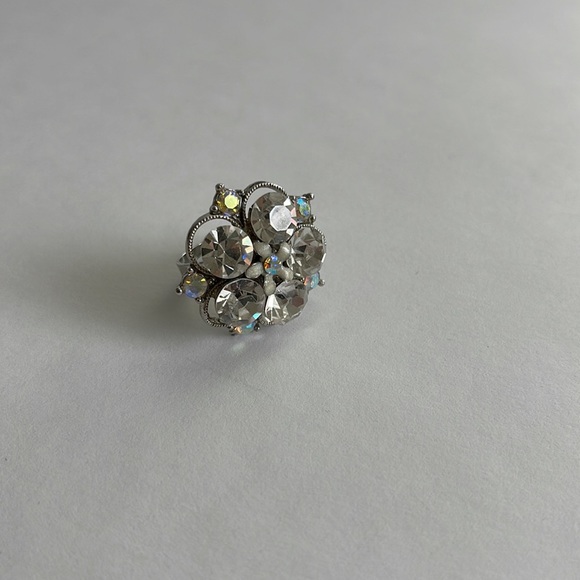 Rhinestone Adjustable Flower Ring - Picture 2 of 3